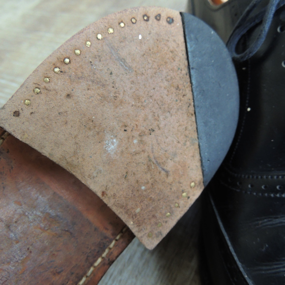 Loddington wingcap Brogue in black cap leather - Picture 5 of 8